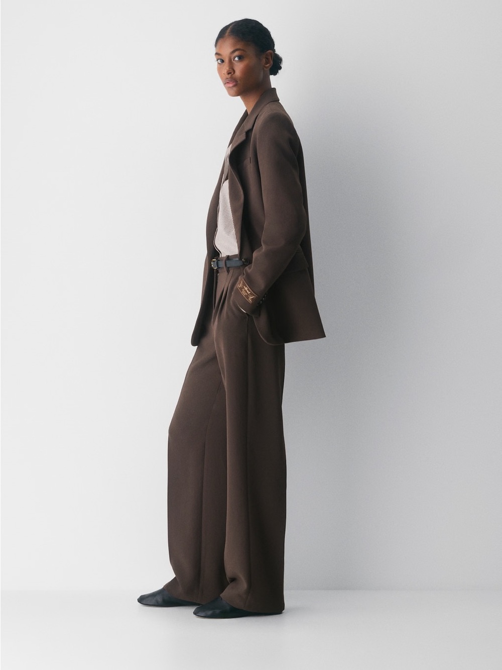 Aritzia
The Effortless Pant™ - Crepette™